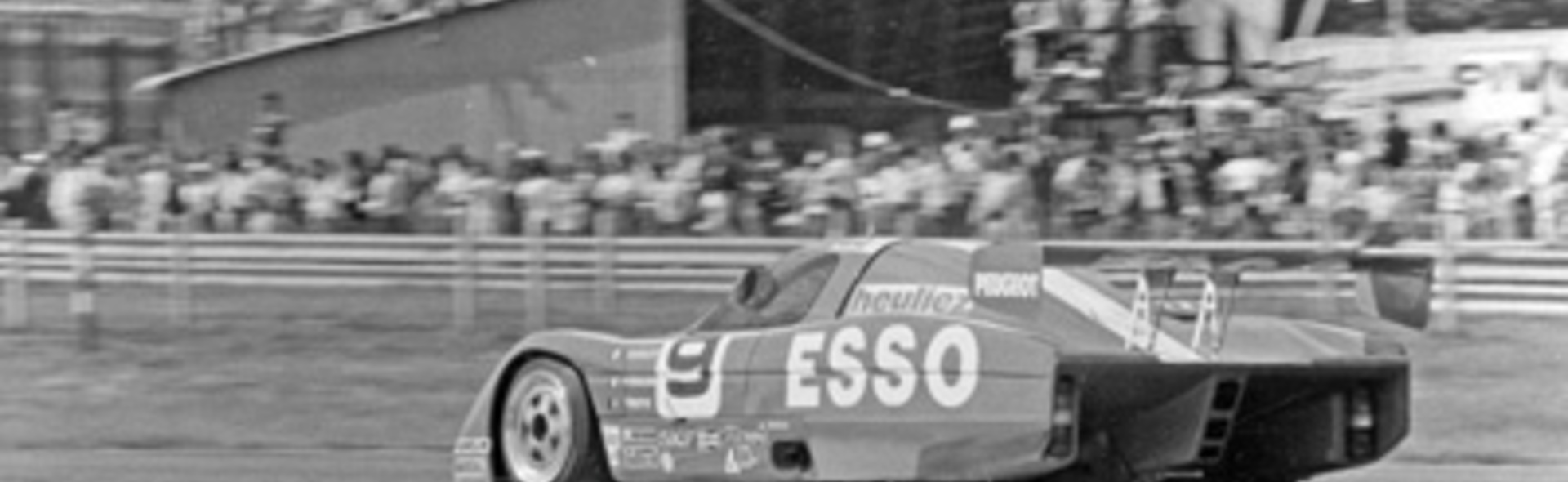 Banner Welter Racing