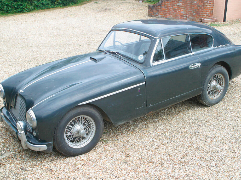 ECR - Aston Martin DB2/4 Mark II details