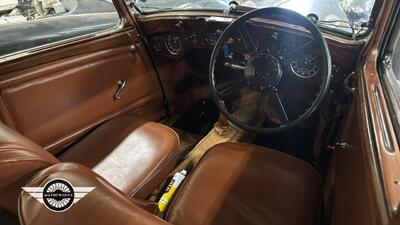 Brown LeatherInterior image