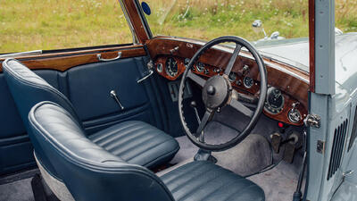 Blue LeatherInterior image