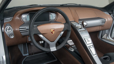 Black / Brown LeatherInterior image