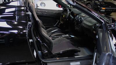 Nero / Grigio AlcantaraInterior image