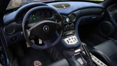Blu Alcantara / LeatherInterior image