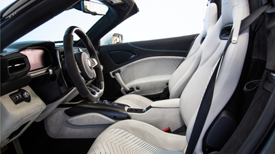 Ice / Grey Leather - Ghiaccio Alcantara - Ai Aqua Cangiante StitchingInterior image