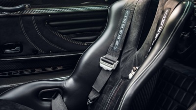 Black Leather / Alcantara - Red / White / Green StitchingInterior image