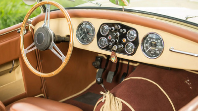 Tan LeatherInterior image