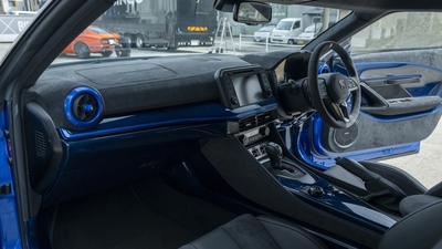 Black AlcantaraInterior image