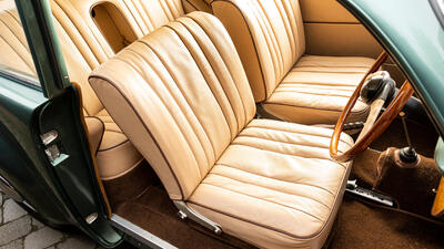 Biscuit LeatherInterior image