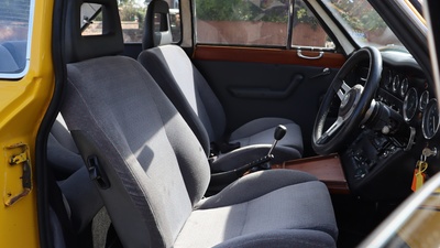 Black LeatherInterior image
