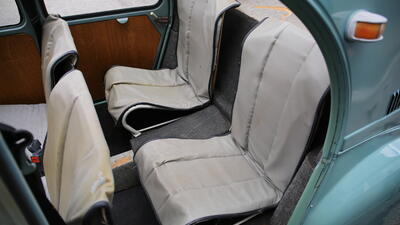 Grey LeatherInterior image