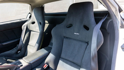 Black AlcantaraInterior image