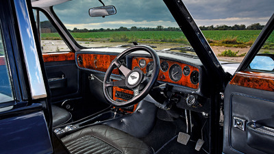 Black LeatherInterior image