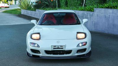 Snow White Pearl MicaColor image