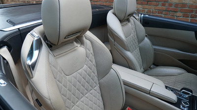 Titanium Grey Pearl / Ginger Beige LeatherInterior image