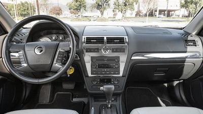 Arena Sand LeatherInterior image