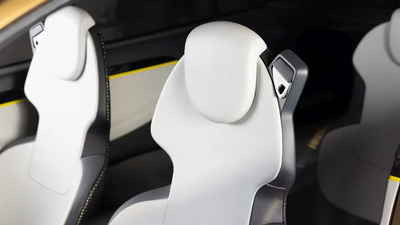 Cream LeatherInterior image