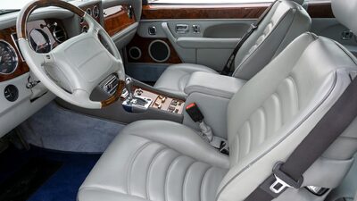 Cinder LeatherInterior image