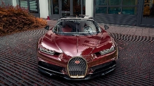Black Carbon / Red CarbonColor image