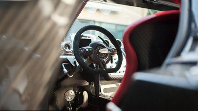 Red Leather / AlcantaraInterior image