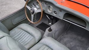 Grey LeatherInterior image
