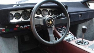 Rosso LeatherInterior image