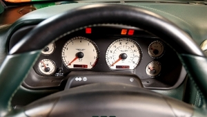 Forest Green LeatherInterior image