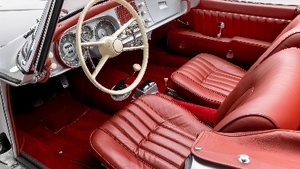 Red LeatherInterior image