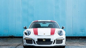 Grand Prix White / RedColor image