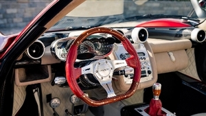 Beige Alcantara / Leather / Red Leather - Beige StitchingInterior image