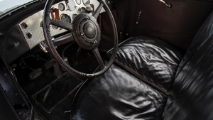 Black LeatherInterior image
