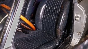 Dark Blue LeatherInterior image