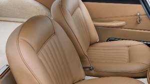 Beige LeatherInterior image