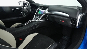 Orchid Leather / Black AlcantaraInterior image
