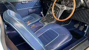 Black LeatherInterior image