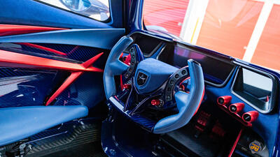 Blue Alcantara / LeatherInterior image