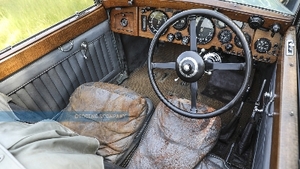 Grey LeatherInterior image