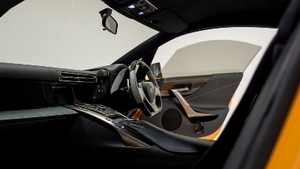 Black Leather / AlcantaraInterior image