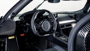 Anthracite Leather / Alcantara - Anthracite StitchingInterior image