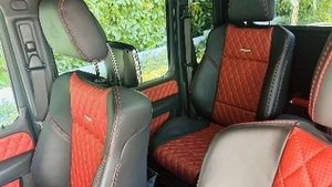 Designo Black / Classic Red Leather - Classic Red StitchingInterior image