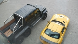 Black Leather / Alcantara - Yellow StitchingInterior image