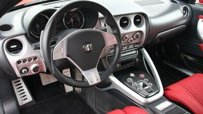 Red / Black LeatherInterior image