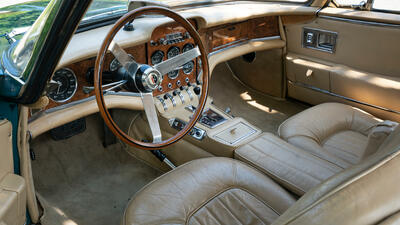 Brown LeatherInterior image