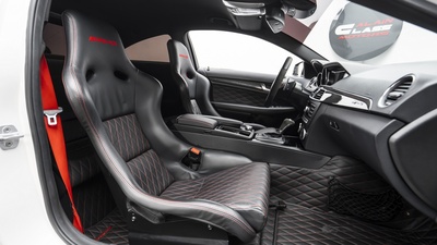 Black Leather - Red StitchingInterior image