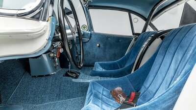 Blue ClothInterior image