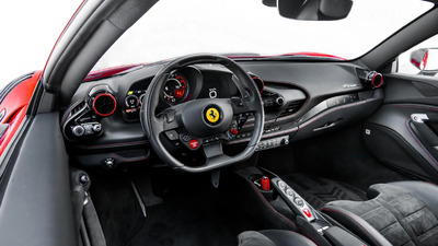 Nero LeatherInterior image