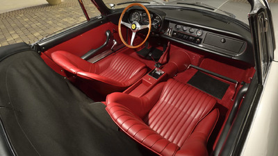 Red LeatherInterior image
