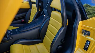 Giallo Taurus LeatherInterior image