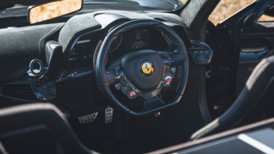 Nero Alcantara - Grigio StitchingInterior image