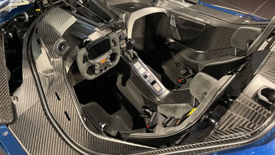 Black AlcantaraInterior image