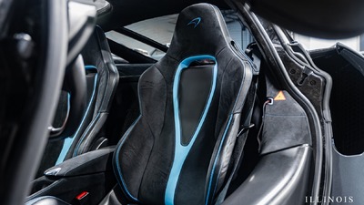 Carbon Black Alcantara - Blue StitchingInterior image